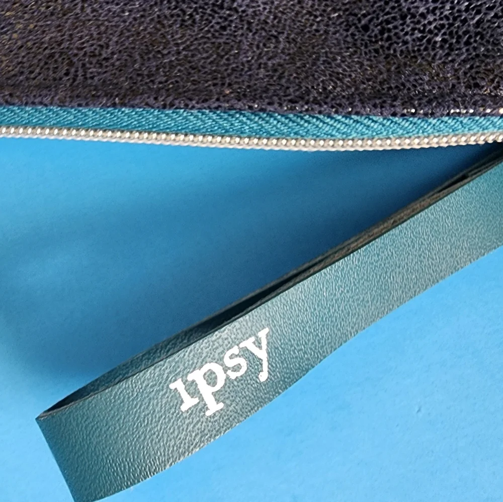 Lot Of 5 Ipsy Makeup Cosmetic Bags 3 New(Never Used) and 2 Gently Used Bags.